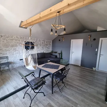 Nyaraló Vila Kyra